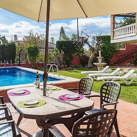 Chilches Sleeps 8 Pool Wifi